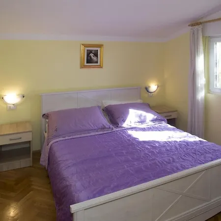 Gudelj Apartment Trogir