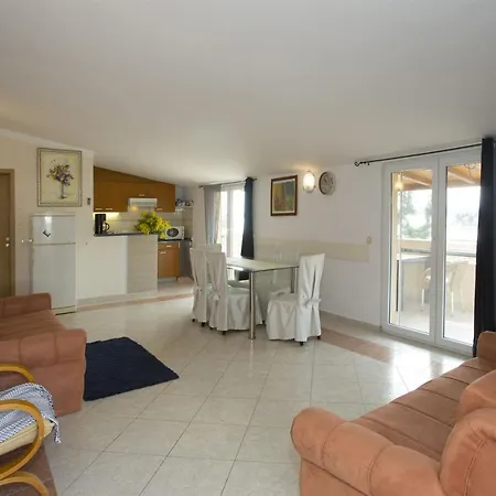 Gudelj Apartment Trogir