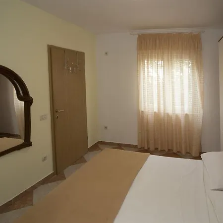 Gudelj Apartment *