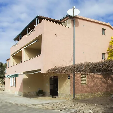 Gudelj Apartment *